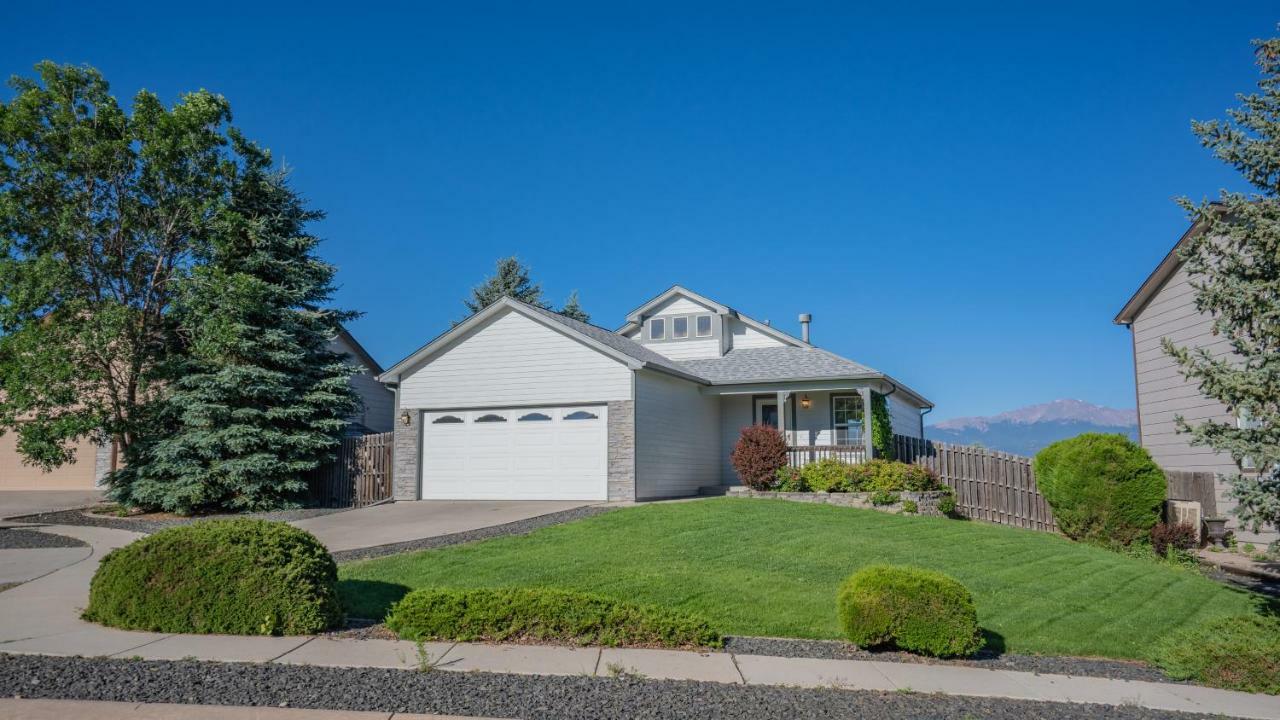 Cozy 4Br House With Peak Views In Colorado Springs Villa Екстериор снимка